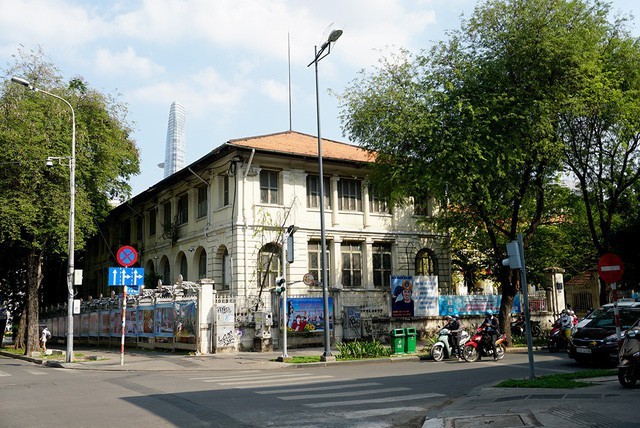 Máy bay nhầm đường băng và 'biệt phủ' trá hình ảnh 5