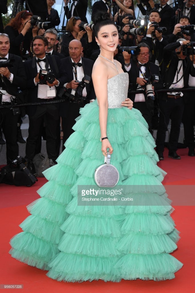 Giai nhân châu Á rực rỡ trên thảm đỏ khai mạc LHP Cannes ảnh 1