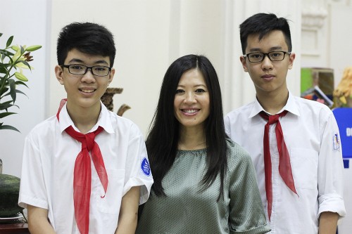 Học sinh lớp 8 chế cánh tay robot điều khiển bằng suy nghĩ ảnh 3