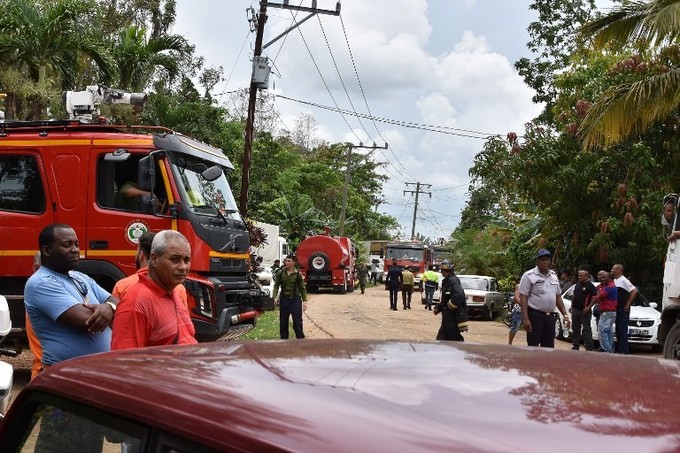 Hiện trường máy bay Cuba rơi ảnh 6