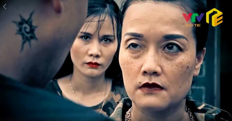 Người phán xử: Trùm giang hồ Vân Dung xăm trổ đầy người, thẳng tay tát Phan Hải ảnh 4