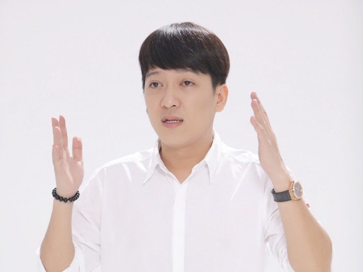 Trang điểm nữ tính, Sơn Tùng M-TP là nhân vật được chú ý nhất Internet ảnh 4