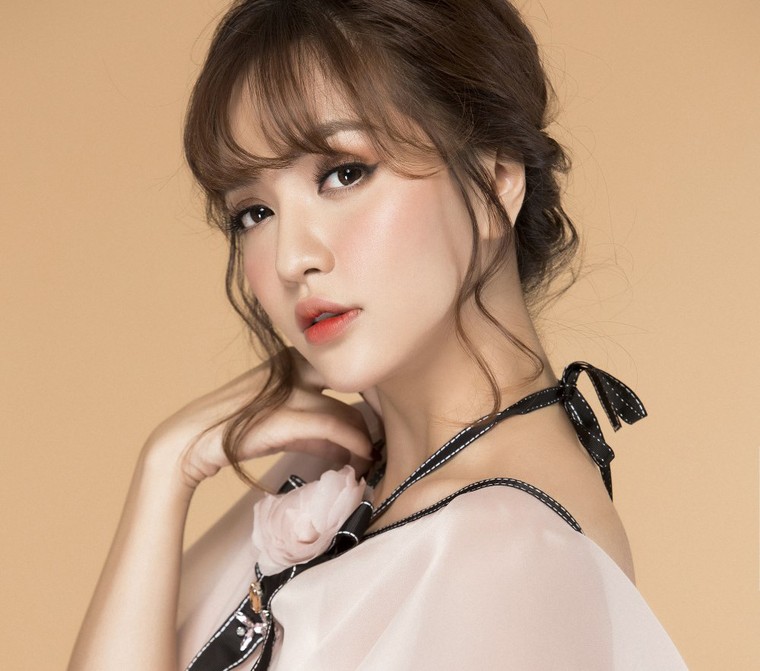 Trang điểm nữ tính, Sơn Tùng M-TP là nhân vật được chú ý nhất Internet ảnh 8