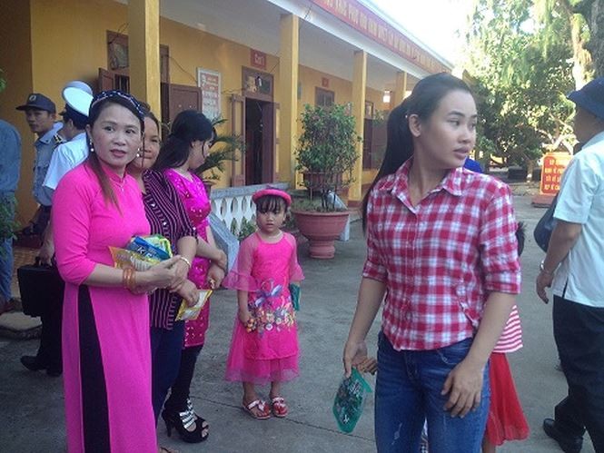 Những đứa trẻ ở Trường Sa ảnh 3