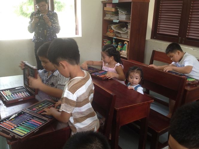 Những đứa trẻ ở Trường Sa ảnh 4