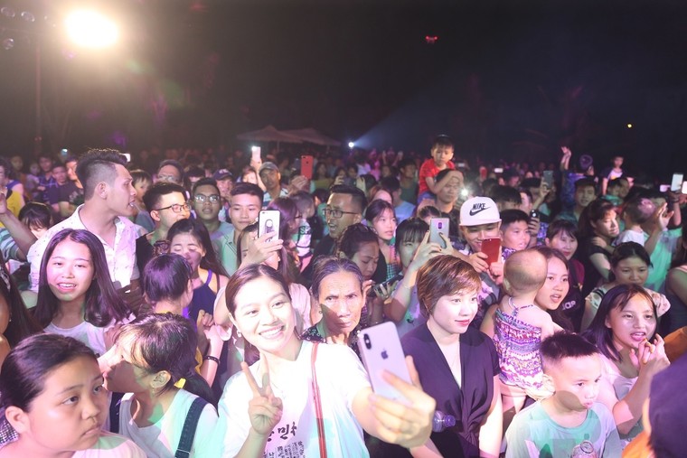  Đêm nhạc Light Music Party gây 'chấn động' FLC Sầm Sơn ảnh 10