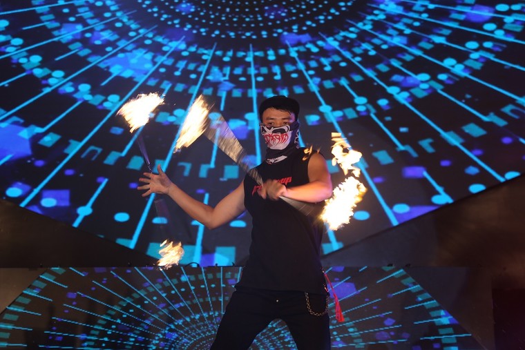  Đêm nhạc Light Music Party gây 'chấn động' FLC Sầm Sơn ảnh 3