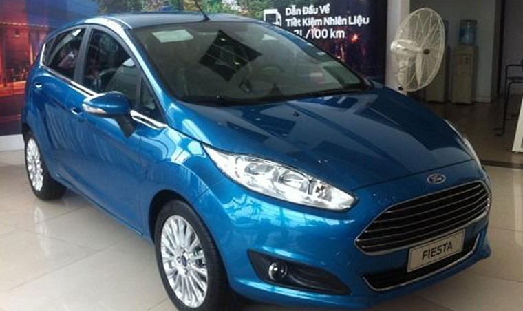 Ô tô đồng loạt giảm giá tới hơn 100 triệu đồng ảnh 3