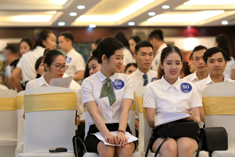 Hé lộ hình ảnh những tiếp viên đầu tiên của Bamboo Airways ảnh 2