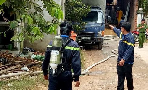 Hàng chục người ngất xỉu vì ngộ độc khí gas ảnh 2