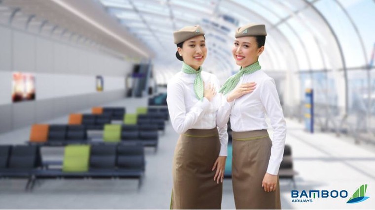 Cộng đồng mạng 'dậy sóng' với đồng phục tiếp viên hàng không Bamboo Airways ảnh 1