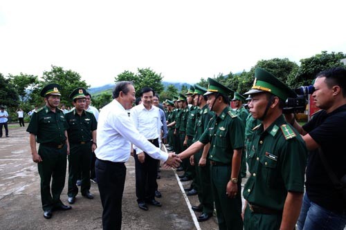 Phó Thủ tướng Thường trực thị sát tình hình di dân tự do ở Điện Biên ảnh 2