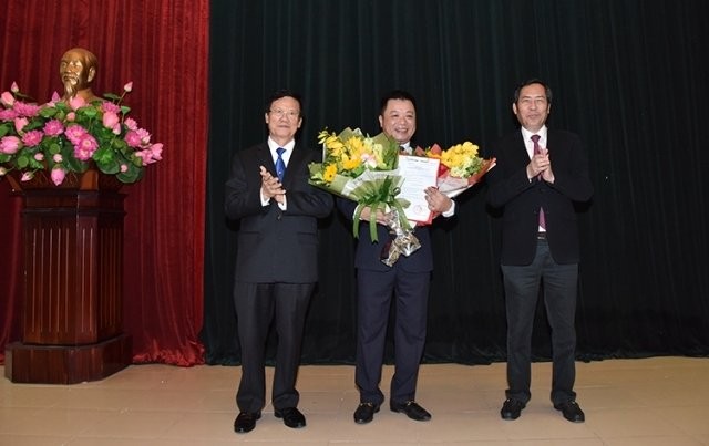 Bộ Chính trị, Ban Bí thư Trung ương Đảng điều động, phân công cán bộ ảnh 1