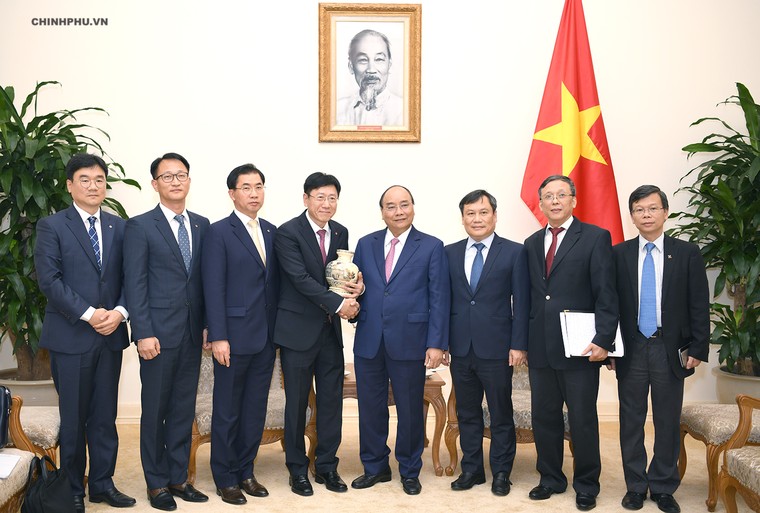 Thủ tướng tiếp một số doanh nghiệp nước ngoài ảnh 2