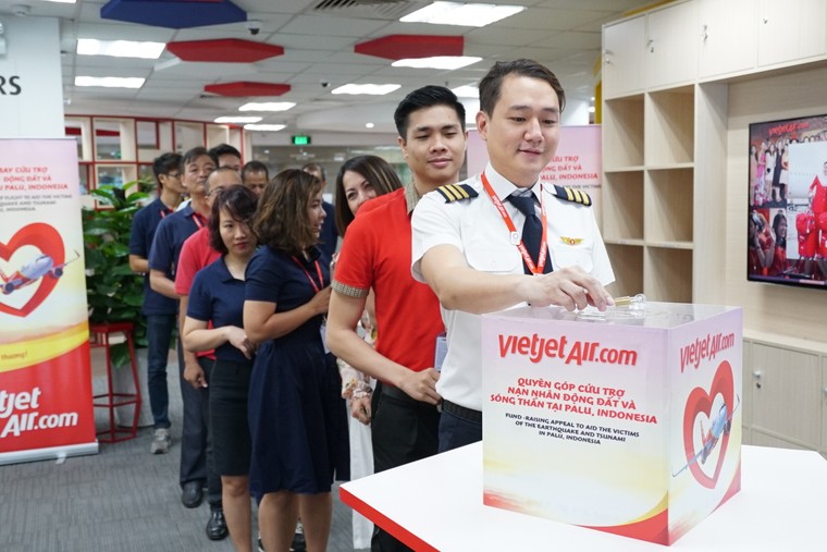Chuyến bay cứu trợ nạn nhân động đất - sóng thần tại Indonesia của Vietjet Air đã cất cánh ảnh 4