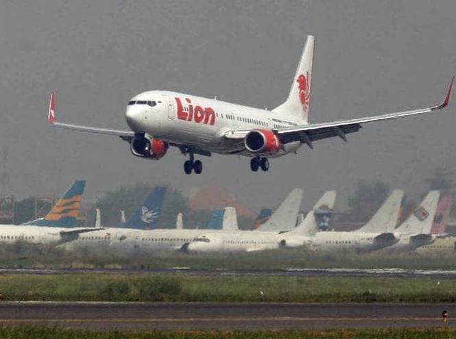 Điểm danh loạt tai nạn hi hữu trong 2 thập kỉ hoạt động của Lion Air ảnh 1