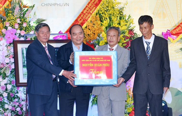 Thủ tướng: Ngày hội Đoàn kết là hoạt động thiết thực để tránh bệnh quan liêu, xa dân ảnh 4