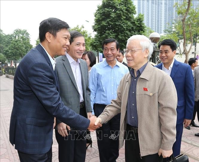 Tổng Bí thư, Chủ tịch nước tiếp xúc cử tri ảnh 1