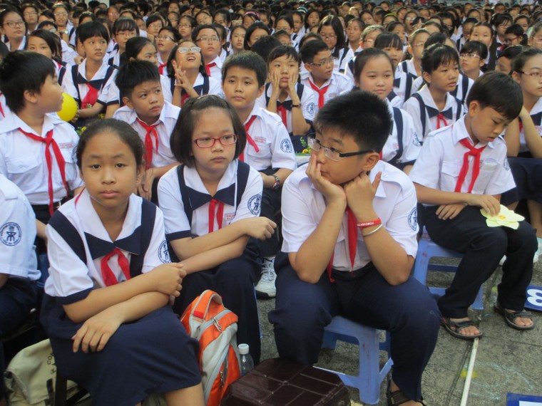 Bão số 9: TP Hồ Chí Minh ngừng toàn bộ hoạt động giáo dục vào chiều, tối 26/11 ảnh 2