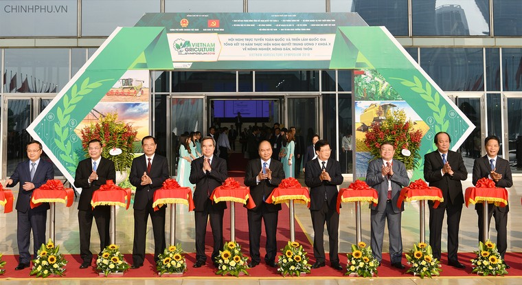 Thủ tướng chủ trì 'hội nghị Diên Hồng' về tam nông ảnh 1