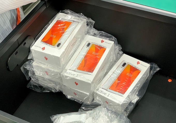 Smartphone đầu tiên của Vingroup lộ diện ảnh 7