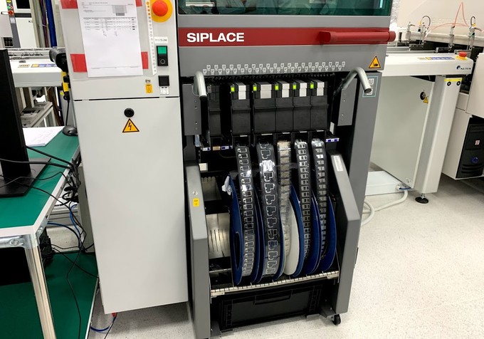 Smartphone đầu tiên của Vingroup lộ diện ảnh 4