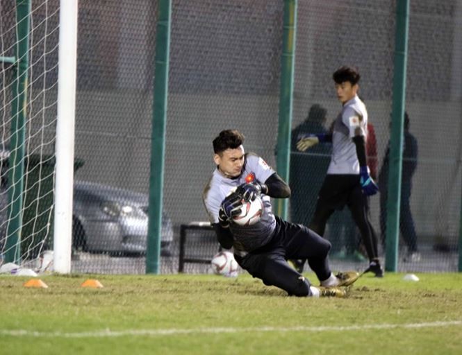 Việt Nam tập buổi thứ 2 ở Qatar, thầy Park đón tin vui từ Trọng Hoàng ảnh 10