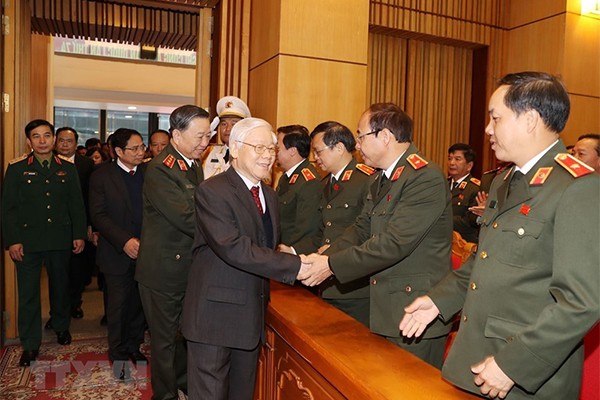 Công an phải luôn giữ mình trong sạch, vững vàng, không bị sa ngã ảnh 2