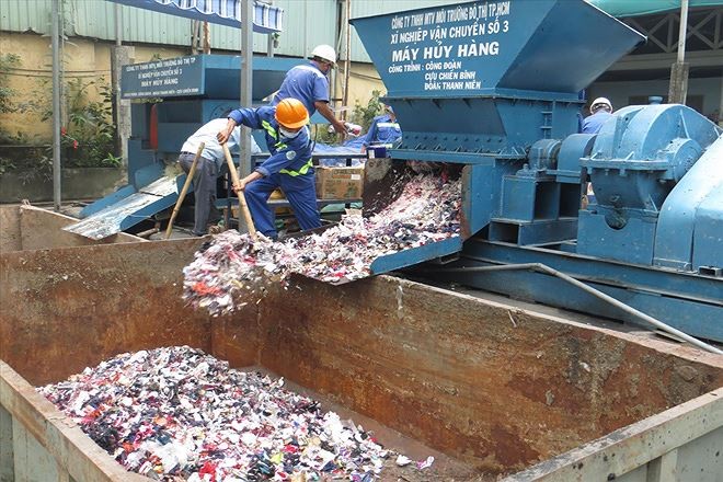 Liên tục phát hiện hàng lậu, hàng giả dịp Tết ảnh 1