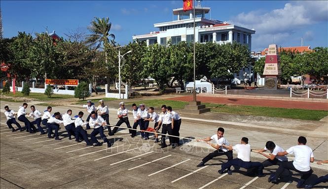 Tết ấm áp của những người lính Trường Sa ảnh 1