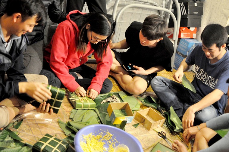 'Xuân sum vầy' của du học sinh Việt tại Nga ảnh 4