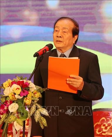 Gần 200 nhà thơ, nhà văn, dịch giả nổi tiếng thế giới tham dự 'Đêm thơ quốc tế Hạ Long' ảnh 1