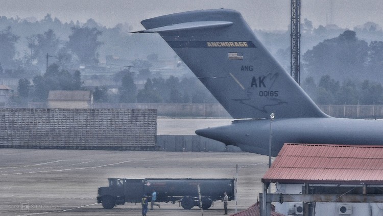 Vận tải cơ chở phương tiện phục vụ Tổng thống Mỹ tiếp tục đến Hà Nội ảnh 2