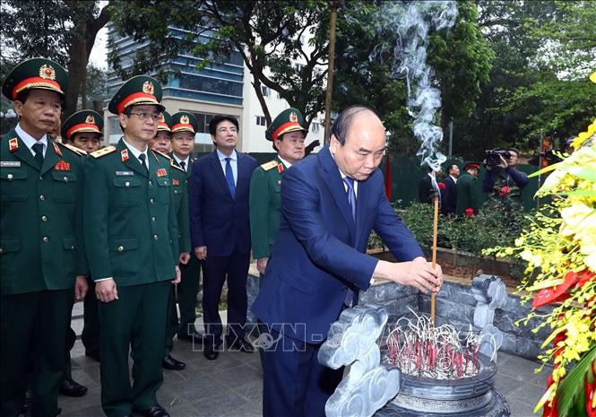 Thủ tướng Nguyễn Xuân Phúc dự Lễ kỷ nệm 70 năm ngày truyền thống Học viện Quân Y ảnh 6