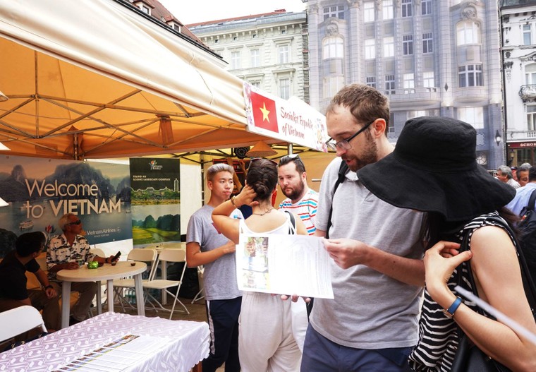 Đậm nét văn hóa Việt Nam trong lễ hội 'Asian Weekend 2019' ở Slovakia ảnh 5