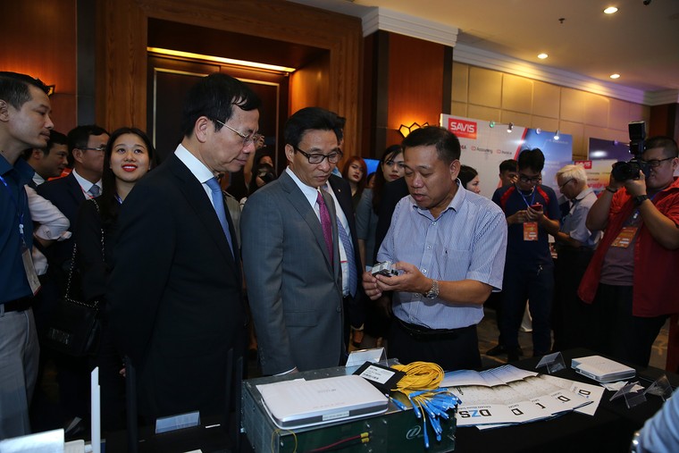 Vietnam ICT Summit 2019: Làm gì để tăng tốc chuyển đổi số? ảnh 1