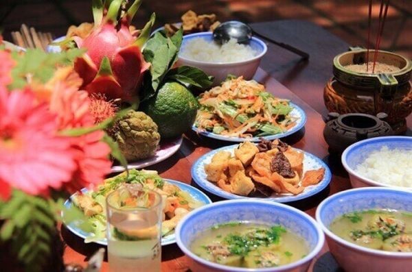 Chuẩn bị nghi lễ, mâm cúng Rằm tháng 7 như thế nào cho đúng? ảnh 1