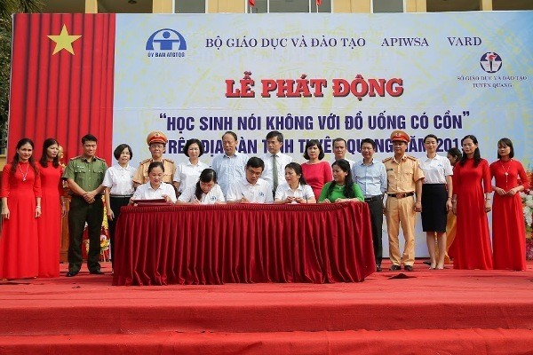 Phát động chương trình 'Học sinh nói không với đồ uống có cồn' ảnh 4