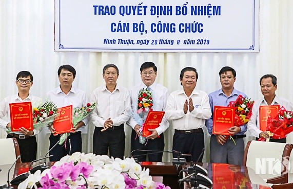 Bổ nhiệm nhân sự 5 tỉnh thành ảnh 8