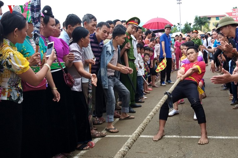 Đồng bào các dân tộc Lai Châu vui tết Độc lập ảnh 12