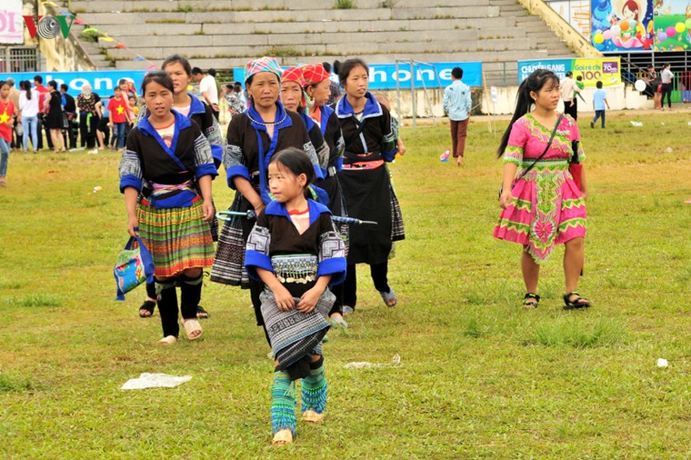 Đồng bào các dân tộc Lai Châu vui tết Độc lập ảnh 1