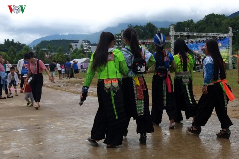 Đồng bào các dân tộc Lai Châu vui tết Độc lập ảnh 4