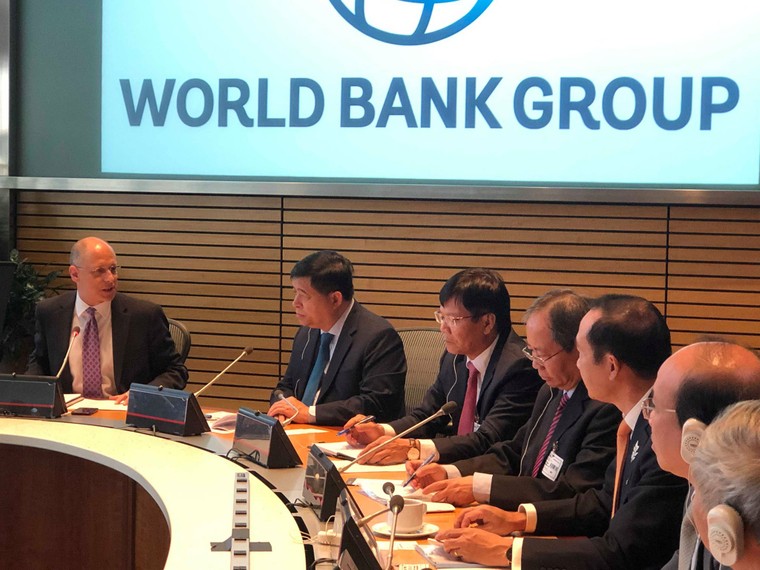 Tổ biên tập Tiểu ban Kinh tế - Xã hội Đại hội XIII của Đảng nghiên cứu thực tiễn chính sách của Mỹ ảnh 2