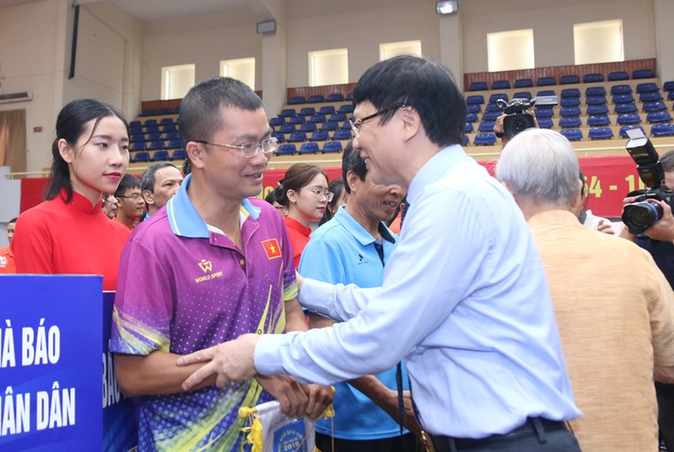 Khai mạc Giải Bóng bàn Cúp Hội Nhà báo Việt Nam lần thứ XIII ảnh 4