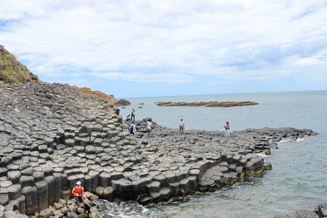 Phát hiện 'Gành Đá Đĩa trên cạn' với kết cấu địa chất độc đáo ảnh 3