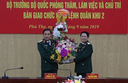 Triển khai quyết định điều động, bổ nhiệm nhân sự cao cấp của quân đội ảnh 1