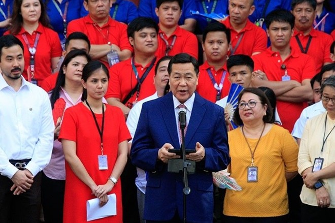 Philippines tố cáo Trung Quốc trì hoãn ký COC để xây dựng căn cứ ở đảo Scarborough ảnh 1