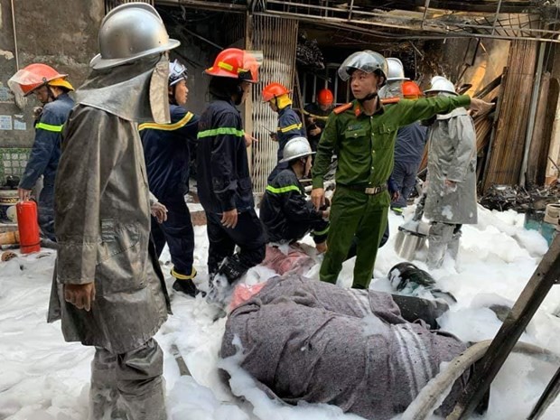 Hà Nội: Nổ bình gas gây cháy lớn tại ngõ Bùi Ngọc Dương ảnh 2