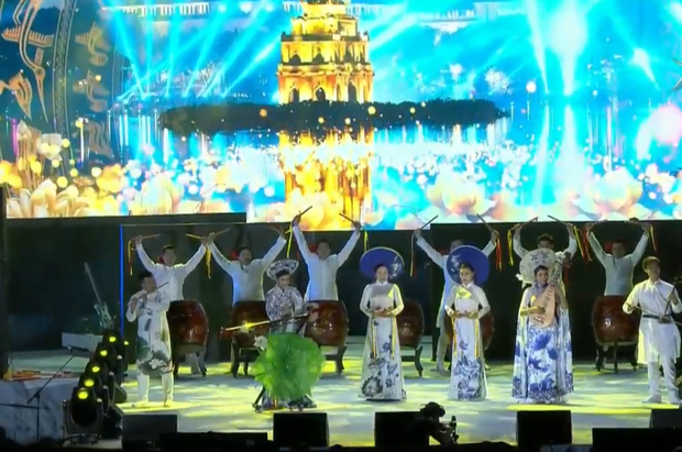 Việt Nam nhận cờ đăng cai SEA Games 31 ảnh 1
