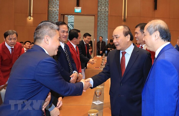 Thủ tướng gặp VĐV, huấn luyện viên đạt thành tích cao tại SEA Games 30 ảnh 2